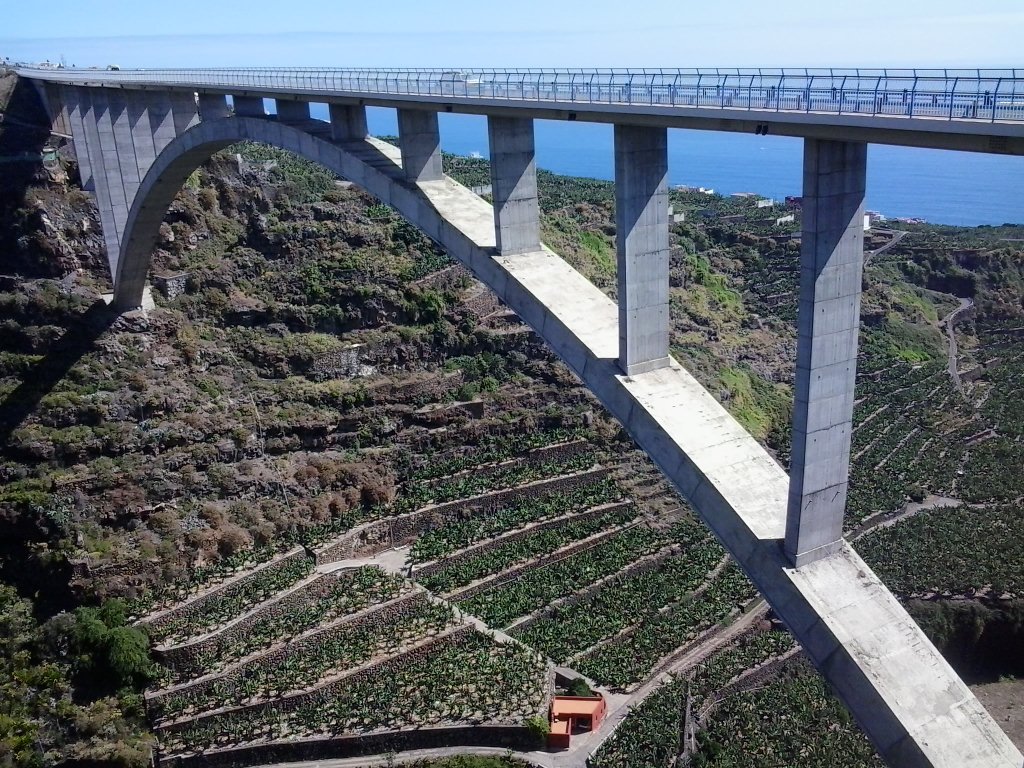 images/ArcoTilos.jpg