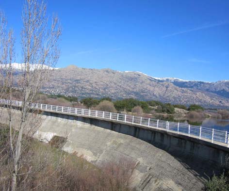images/PresaManzanares_4_small.jpg